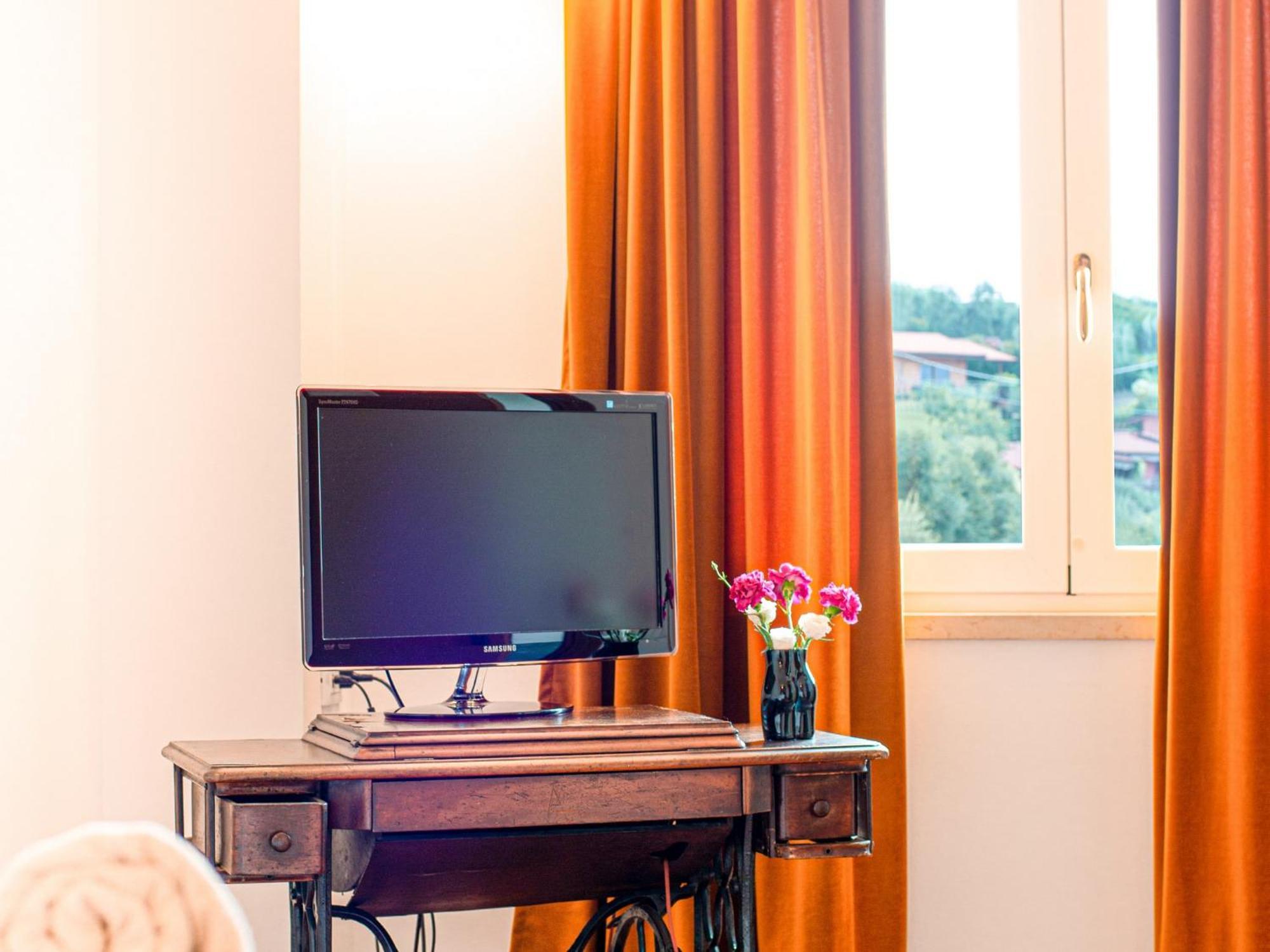 La Caletta Hotel Bolognese Brenzone sul Garda Dış mekan fotoğraf