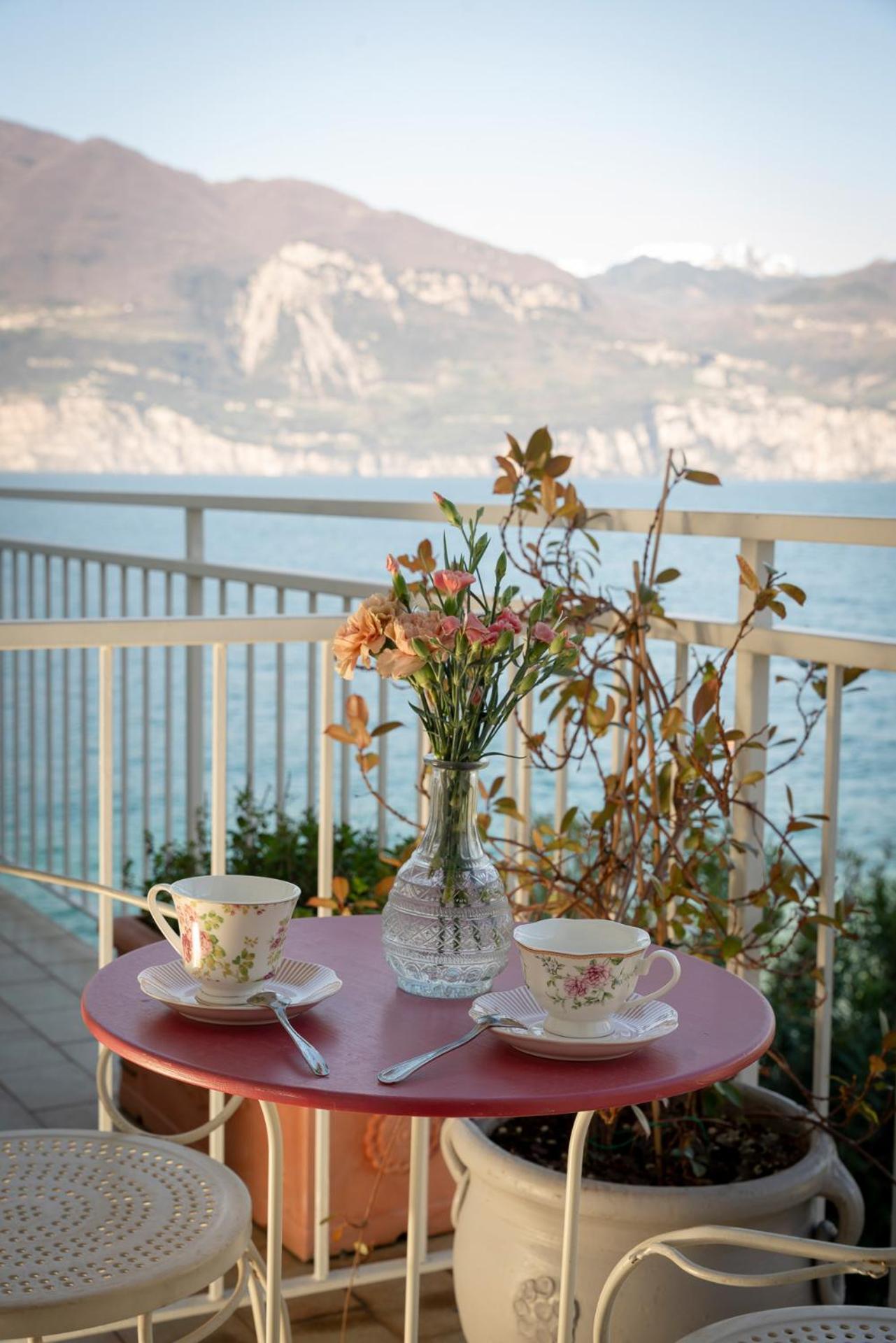 La Caletta Hotel Bolognese Brenzone sul Garda Dış mekan fotoğraf