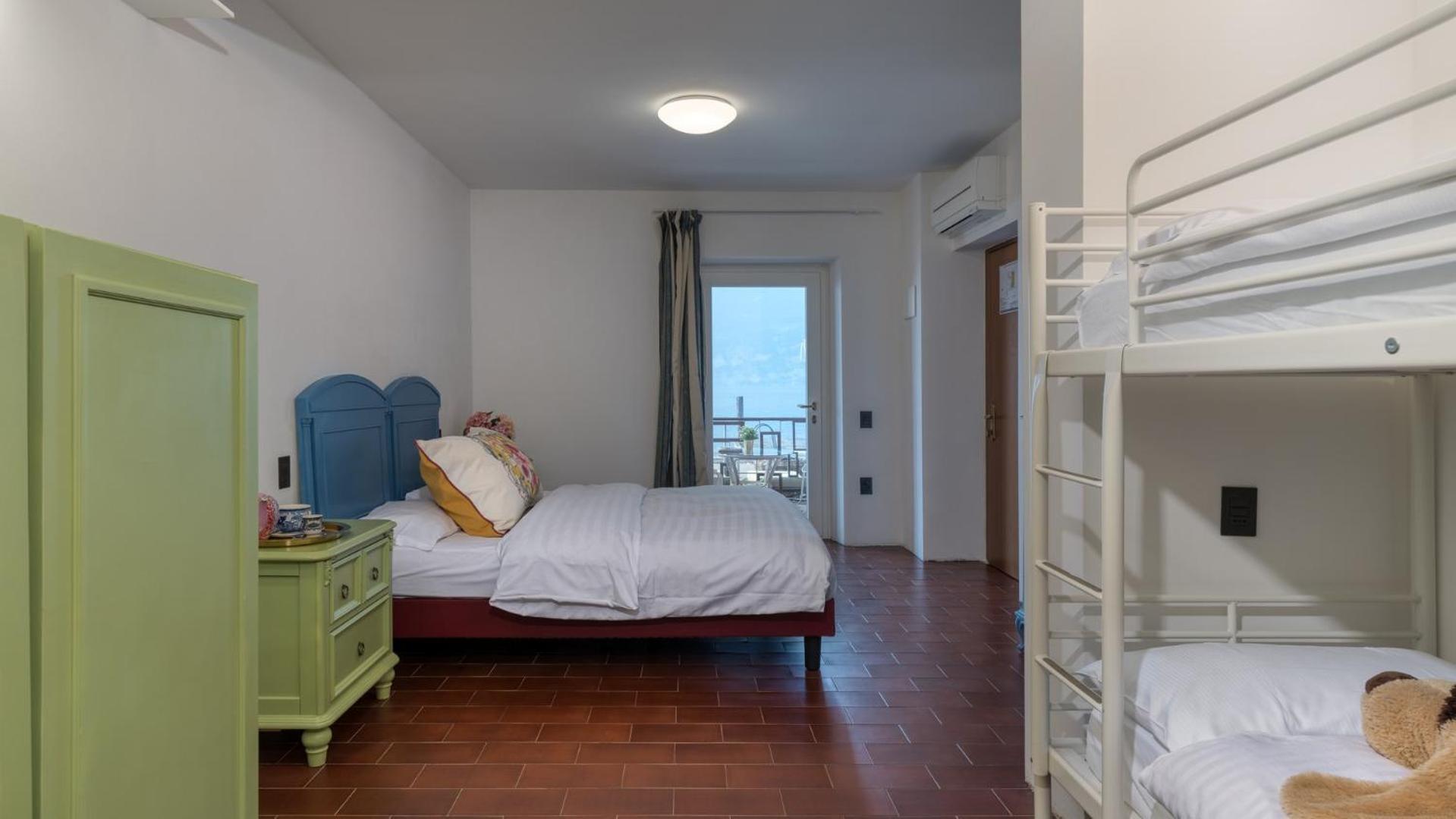 La Caletta Hotel Bolognese Brenzone sul Garda Oda fotoğraf
